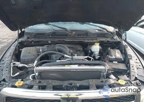 2018 Ram 1500 Slt 4X2 6'4 Box z USA, uszkodzony, nr VIN 1C6RR6GT7JS114350